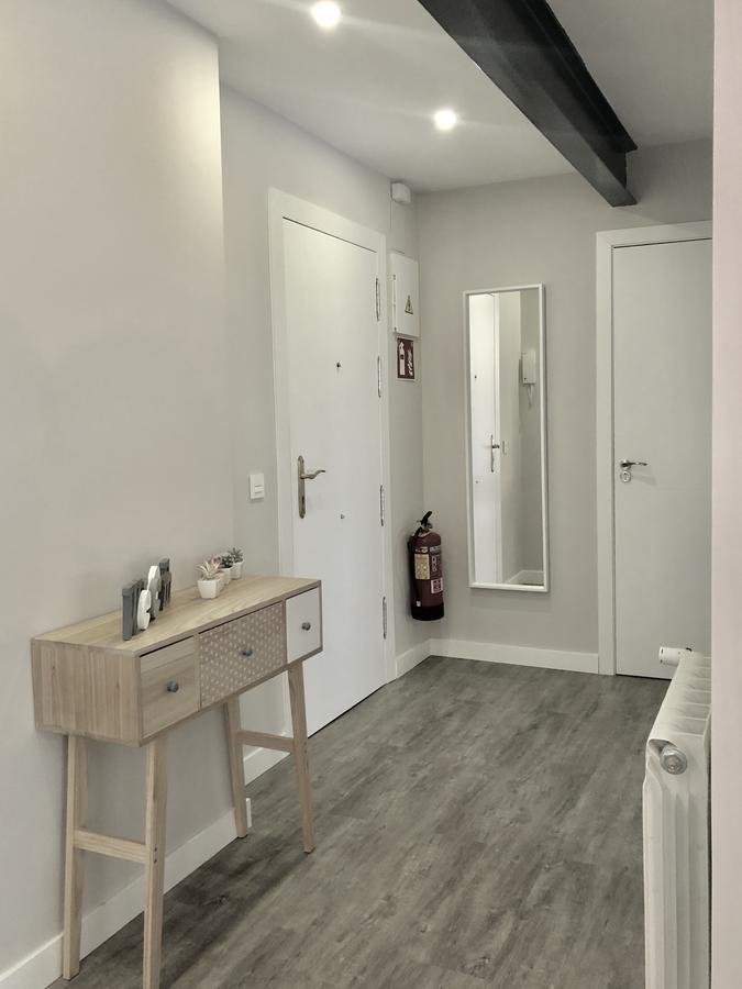 Plaza 5 Carabanchel Apartment Madrid Bagian luar foto