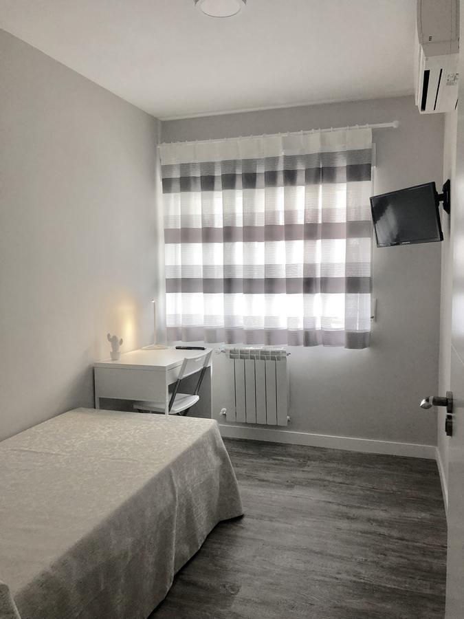 Plaza 5 Carabanchel Apartment Madrid Bagian luar foto
